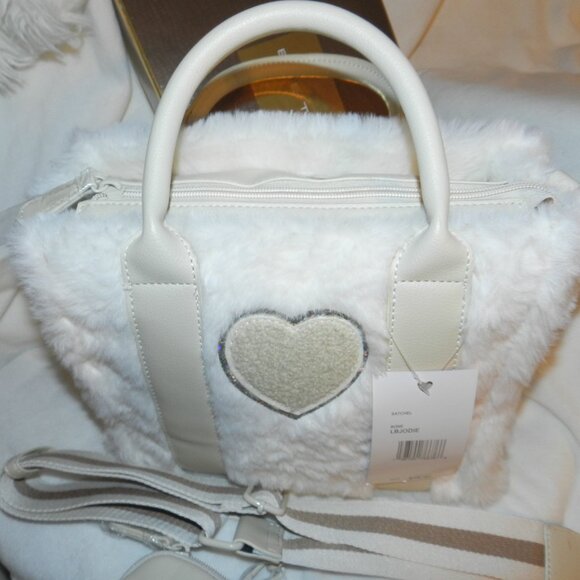 BETSEY JOHNSON LUV BETSEY FAUX FUR LBJODIE SATCHEL HANDBAG 🆕FAST😮💨⚡🚚 - Picture 6 of 16